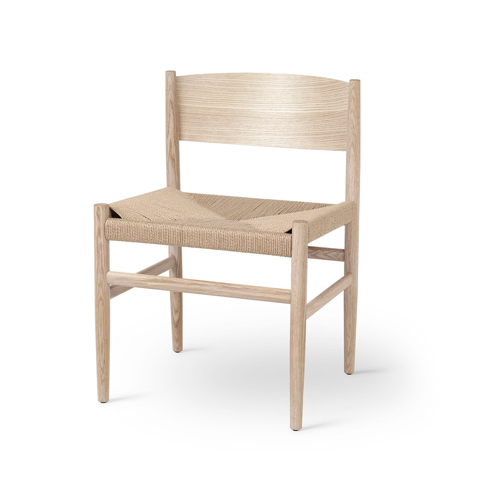 Nestor stol, ek mattlack, naturflätad sits