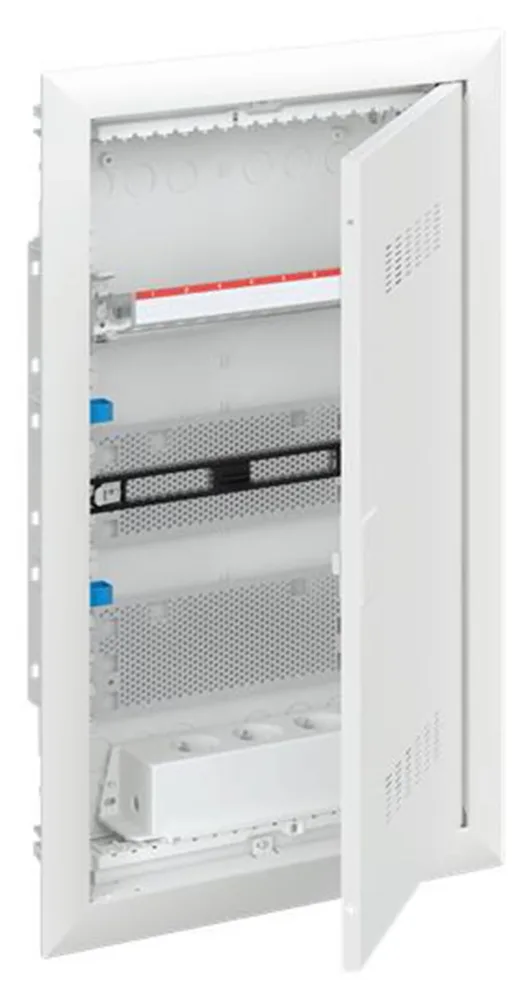 ABB UK600 2CPX031384R9999 Normcentral infälld, patch, ventilerad dörr 3-radig
